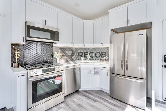 4506 Moraga Ave San Diego, CA 92117 photo 4