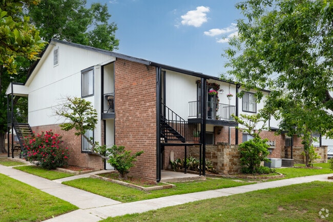 Gruenewood Villa Apartments photo 3