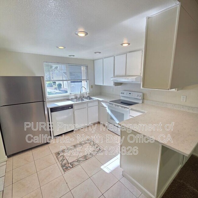 7113 Camino Colegio Rohnert Park, CA 94928 photo 2