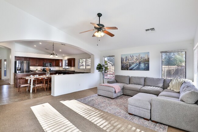705 N 167th Dr Goodyear, AZ 85338 photo 5