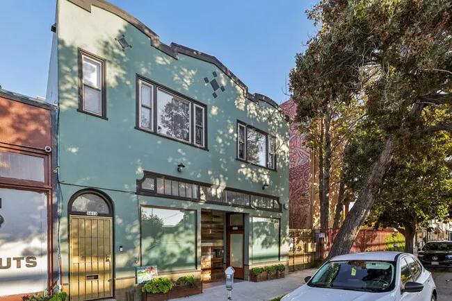 5612 Martin Luther King Jr Way Oakland, CA 94609 photo 2