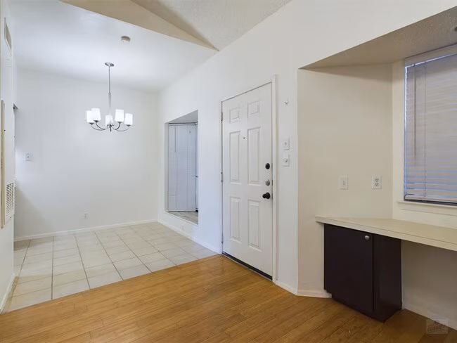 3316 Guadalupe St Austin, TX 78705 photo 4