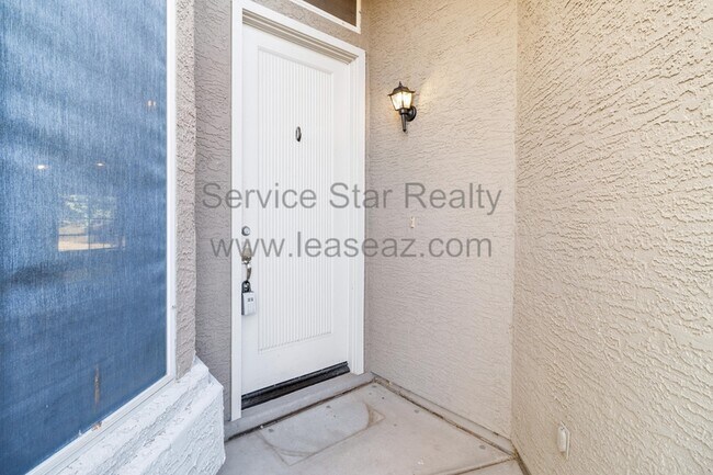 1020 E Amberwood Dr Phoenix, AZ 85048 photo 4