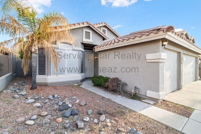 1020 E Amberwood Dr Phoenix, AZ 85048 photo 3