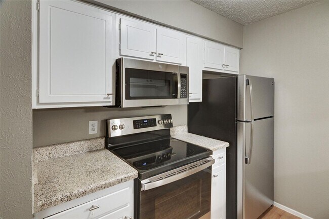 5634 Boca Raton Blvd Fort Worth, TX 76112 photo 3