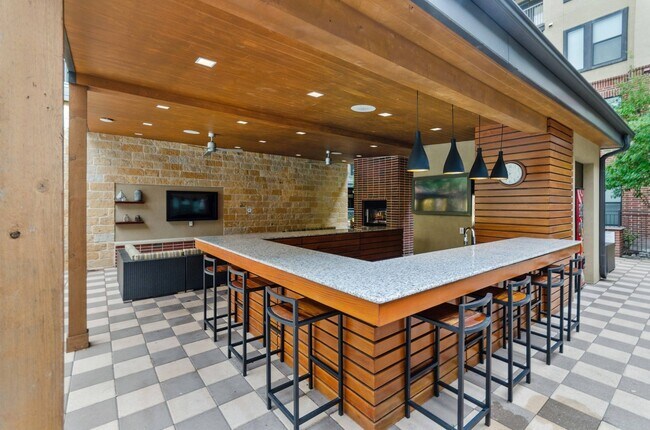 AMLI West Plano photo 2