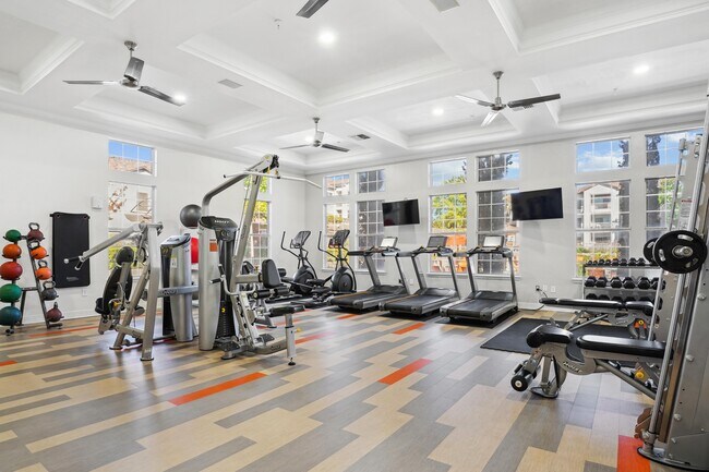 La Ventura Apartments photo 4