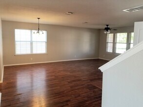 196 Valero Dr. San Marcos, TX 78666 photo 4