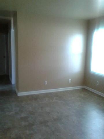 203 Ross Avenue, Euless, TX 76040 photo 5