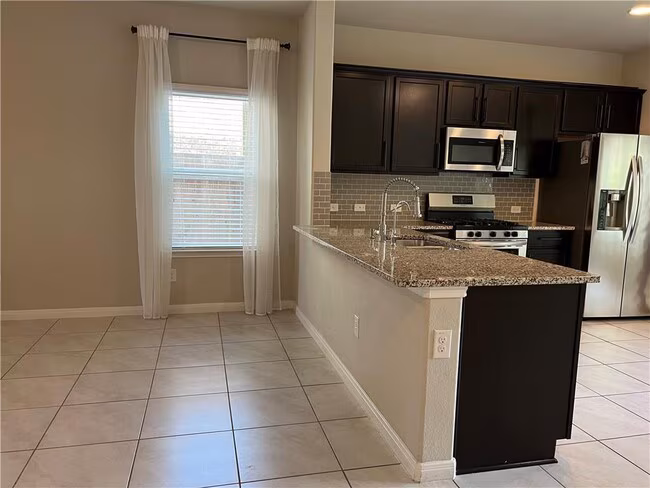 1140 La Conterra Blvd Georgetown, TX 78626 photo 4