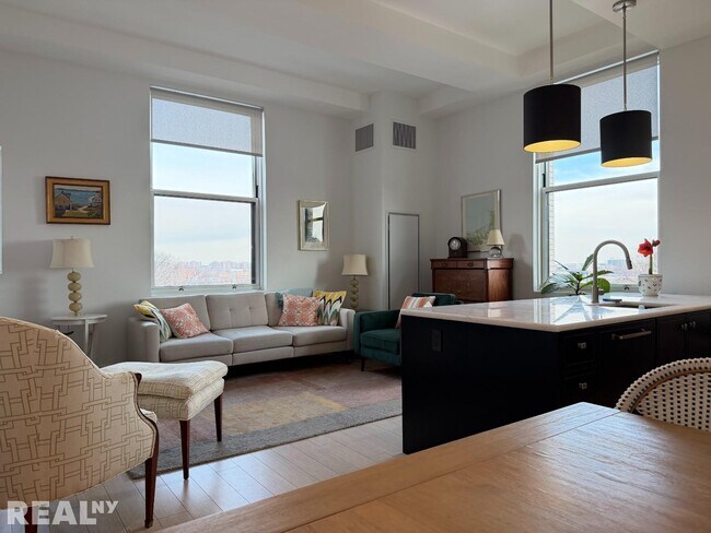 30 Morningside Dr New York, NY 10025 photo 4
