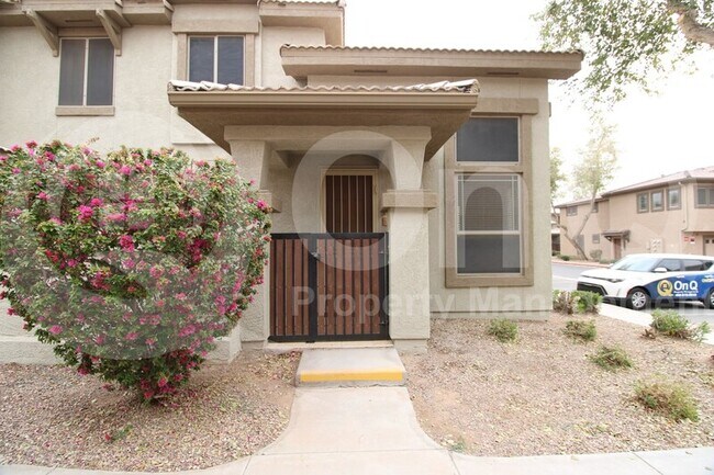1225 N 36th St Phoenix, AZ 85008 photo 3