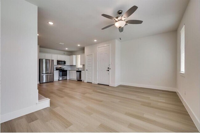 7636 Resting Mews, North Richland Hills, TX 76182 photo 3