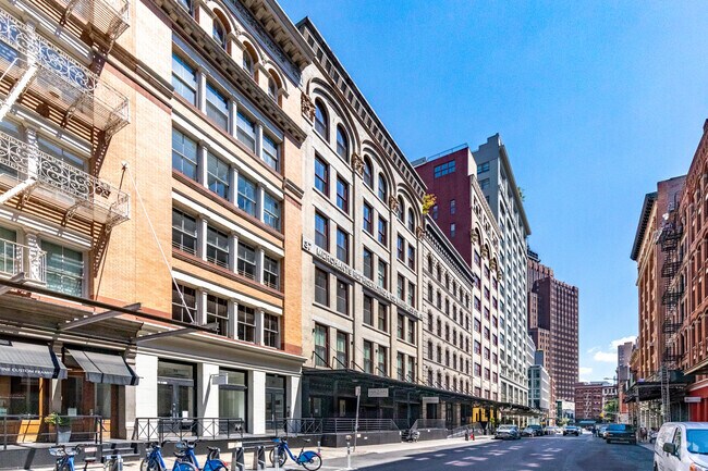 Merchant House photo 2