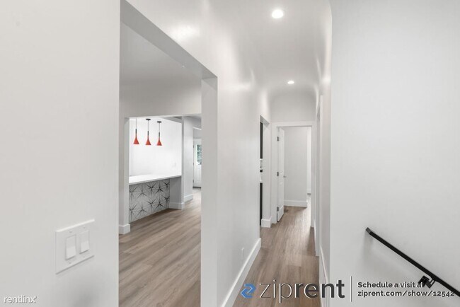 2831 San Bruno Avenue, San Francisco, CA 94134 photo 5