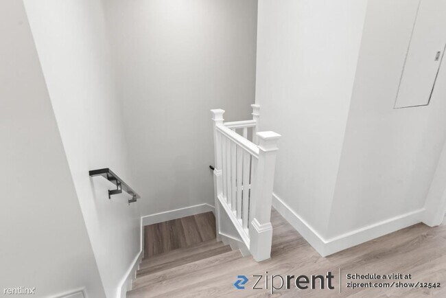 2831 San Bruno Avenue, San Francisco, CA 94134 photo 4