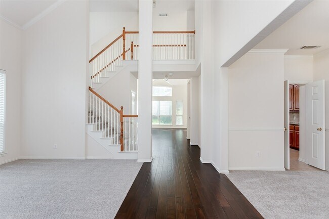 915 Falcon Trail Murphy, TX 75094 photo 3