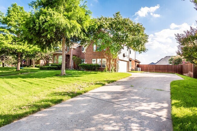 915 Falcon Trail Murphy, TX 75094 photo 2