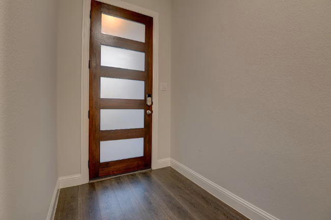 1913 Cathedral Dr Farmers Branch, TX 75234 photo 5