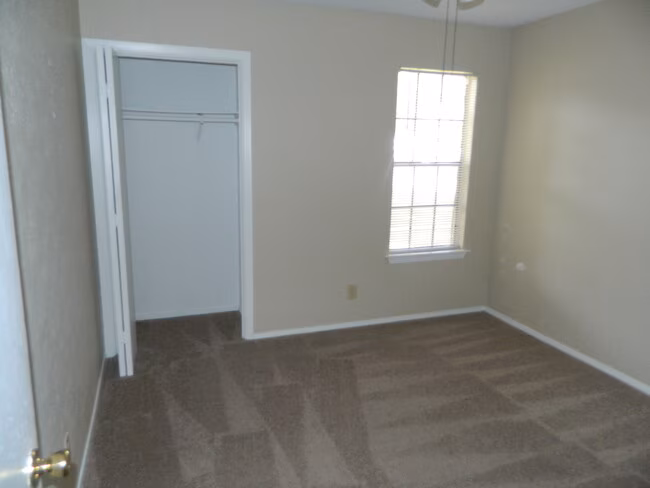 2502 Howellwood Wy Austin, TX 78748 photo 5