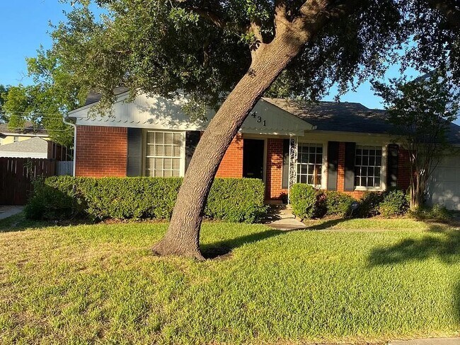 431 Hambrick Road, Dallas, TX 75218 photo 3
