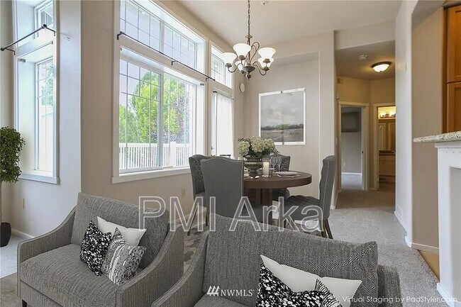 555 Anacortes Ct NE Renton, WA 98059 photo 3