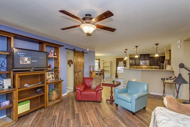 6809 Trevone Path Austin, TX 78754 photo 5