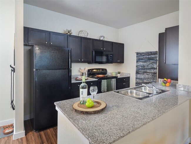 10148 Culebra Rd San Antonio, TX 78251 photo 3