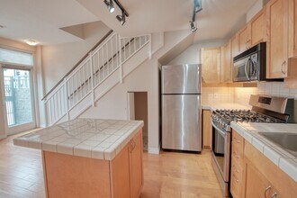 1240 India St San Diego, CA 92101 photo 4