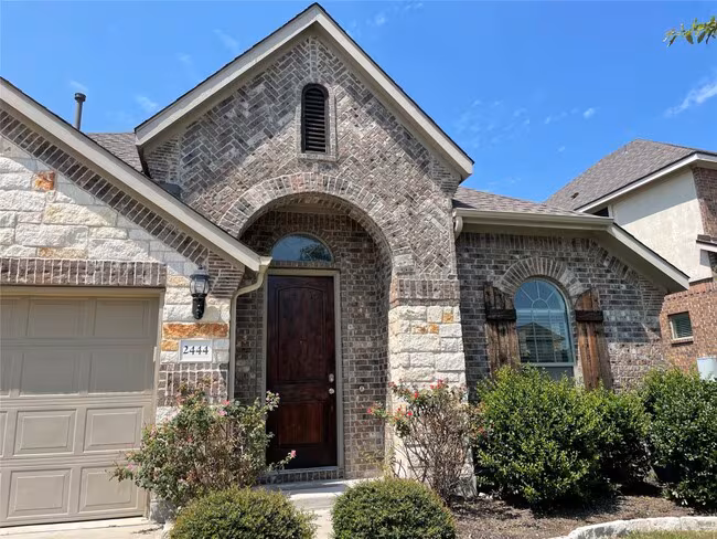 2444 Millbrook Loop Leander, TX 78641 photo 3