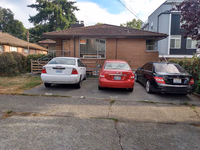 915 NW 56th St Seattle, WA 98107 photo 2