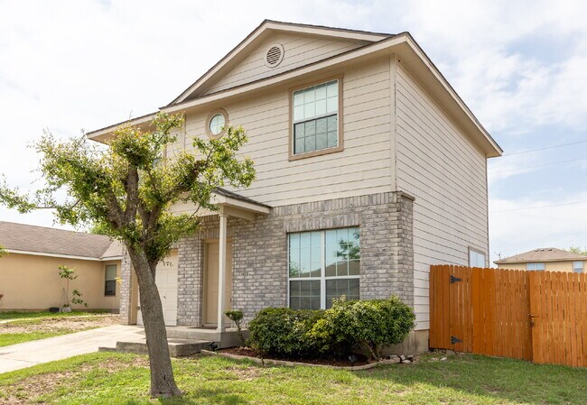 6403 Heathers Run San Antonio, TX 78227 photo 3