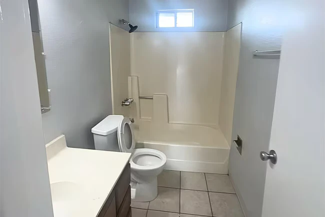 555 W Rio Salado Pkwy Mesa, AZ 85201 photo 3
