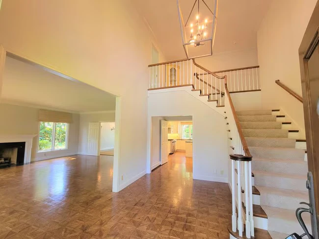 345 Selby Ln Atherton, CA 94027 photo 2