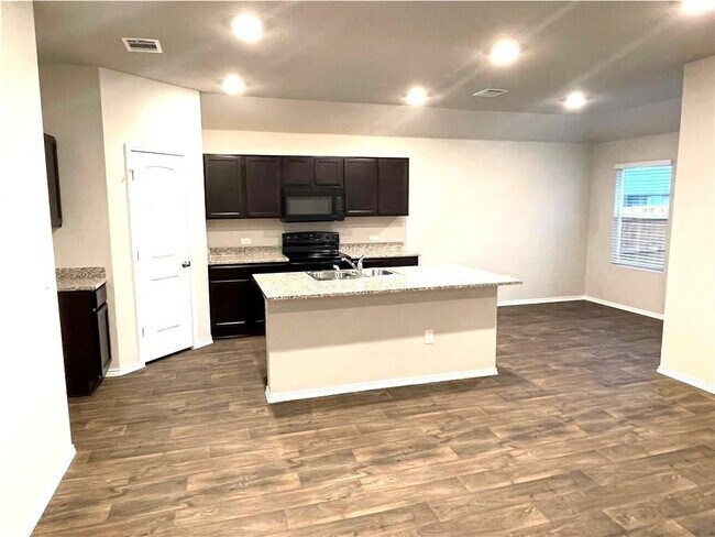 15105 Upland Willow Rd Austin, TX 78724 photo 4
