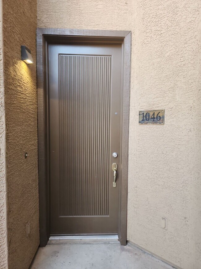 705 W Queen Creek Rd Chandler, AZ 85248 photo 3