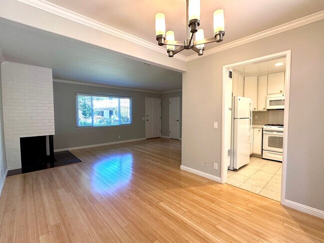Noel Court Apartments photo 5