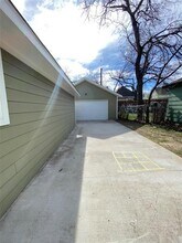 924 E Annie St Fort Worth, TX 76104 photo 4