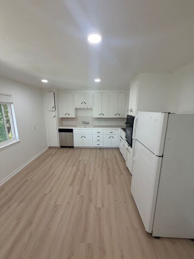 831 Opal Dr San Jose, CA 95117 photo 4