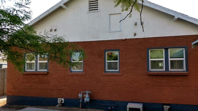 322 N 13th Pl Phoenix, AZ 85006 photo 3