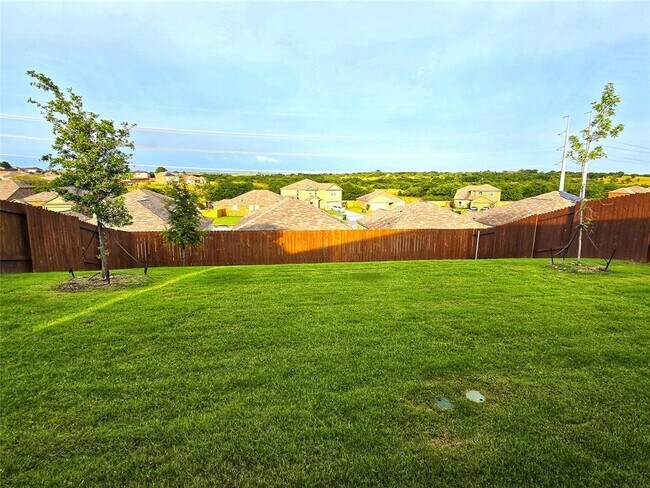153 Switchback Hl Rd Newark, TX 76071 photo 3