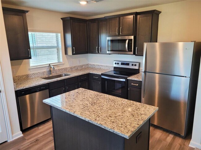 153 Switchback Hl Rd Newark, TX 76071 photo 5