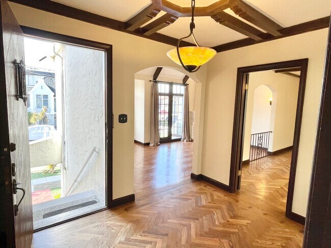 1530 35th Avenue, San Francisco, CA 94122 photo 2