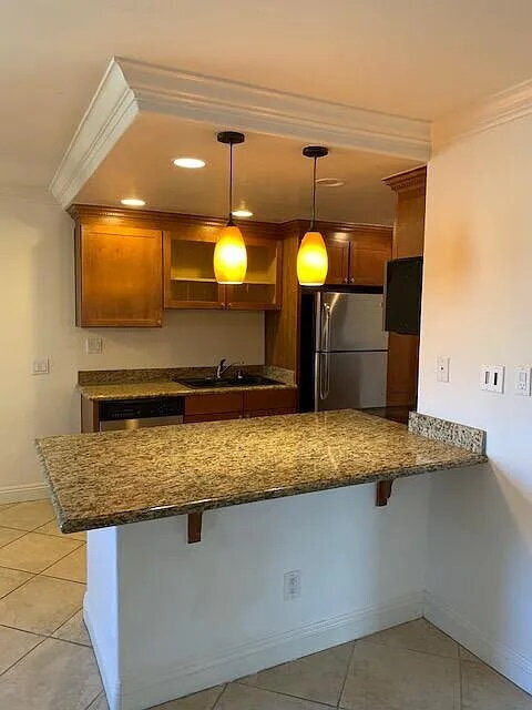 208 Woodland Pkwy San Marcos, CA 92069 photo 2