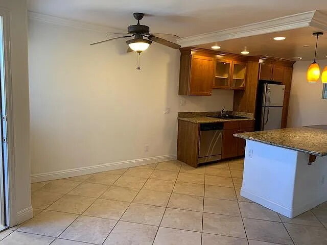 208 Woodland Pkwy San Marcos, CA 92069 photo 5