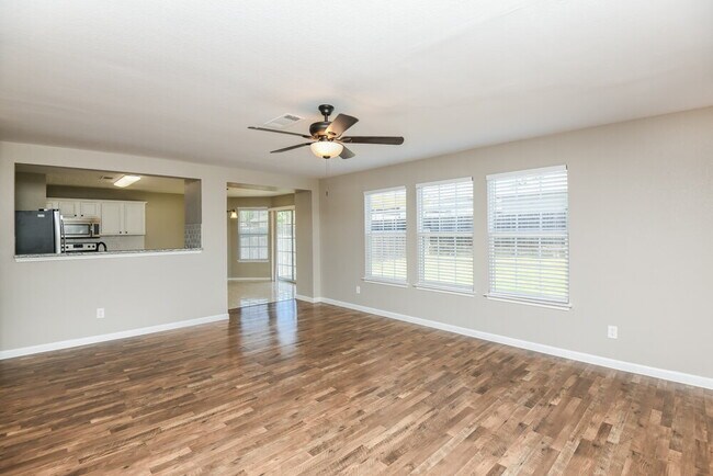 14136 Black Gold Trail, Haslet, TX 76052 photo 4