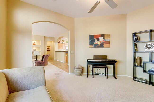 9746 E Coopers Hawk Dr Sun Lakes, AZ 85248 photo 2