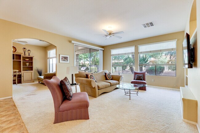 9746 E Coopers Hawk Dr Sun Lakes, AZ 85248 photo 3