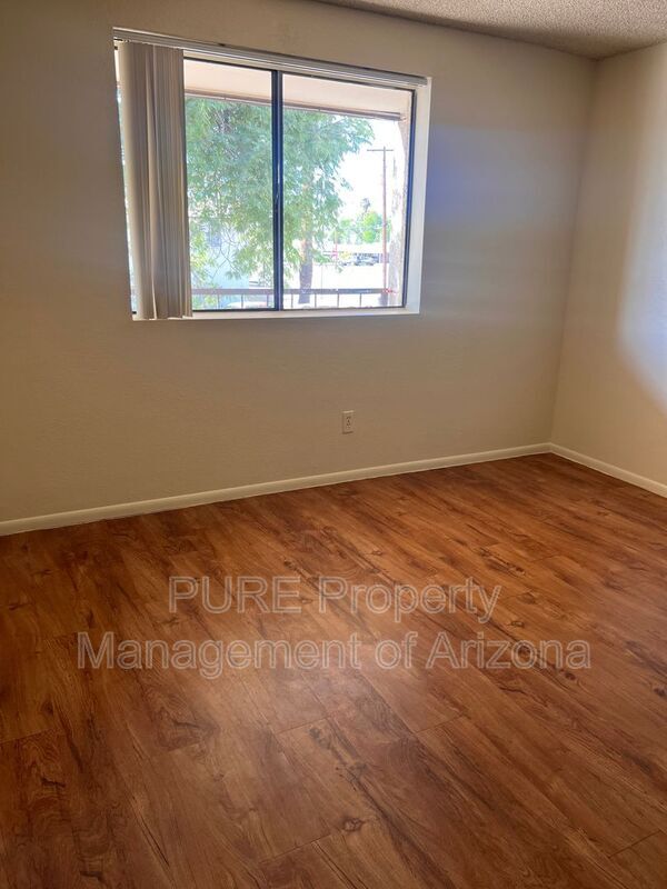 231 E 2nd Ave Mesa, AZ 85210 photo 5