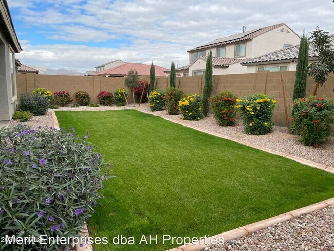 519 S 201st Ave Buckeye, AZ 85326 photo 4